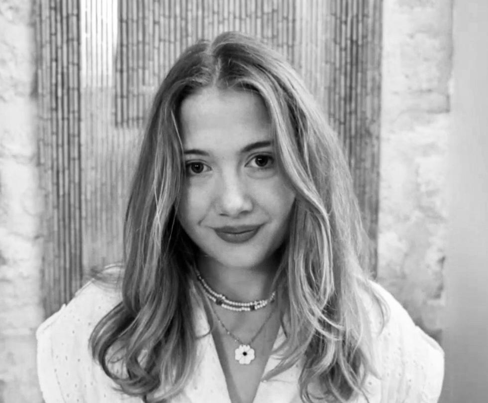 equipe-berthelot-molly-showroom-mademoiselle-c-dec-25 Portrait de Molly Berthelot